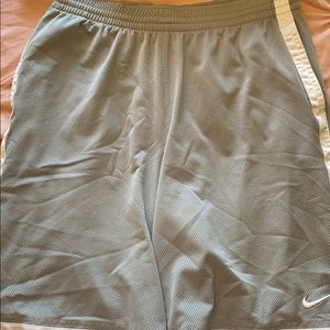 Mens basketball shorts